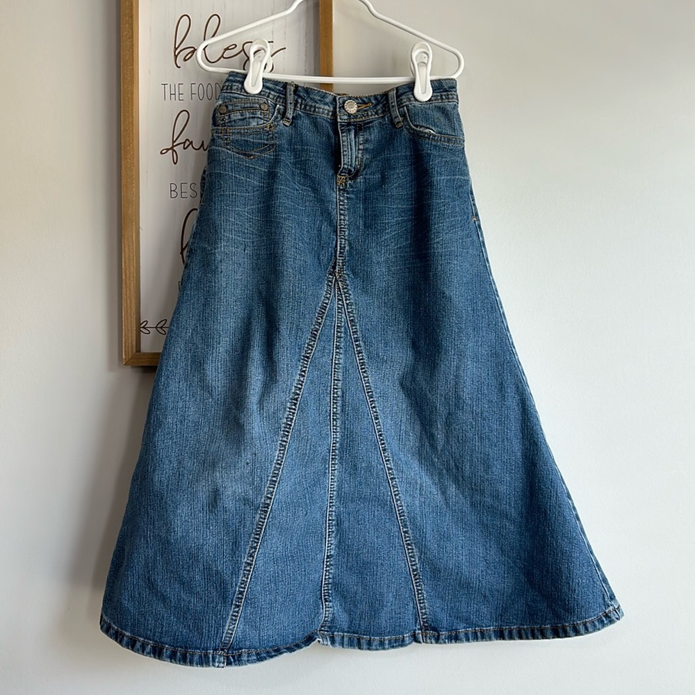 Girls blue jeans skirt